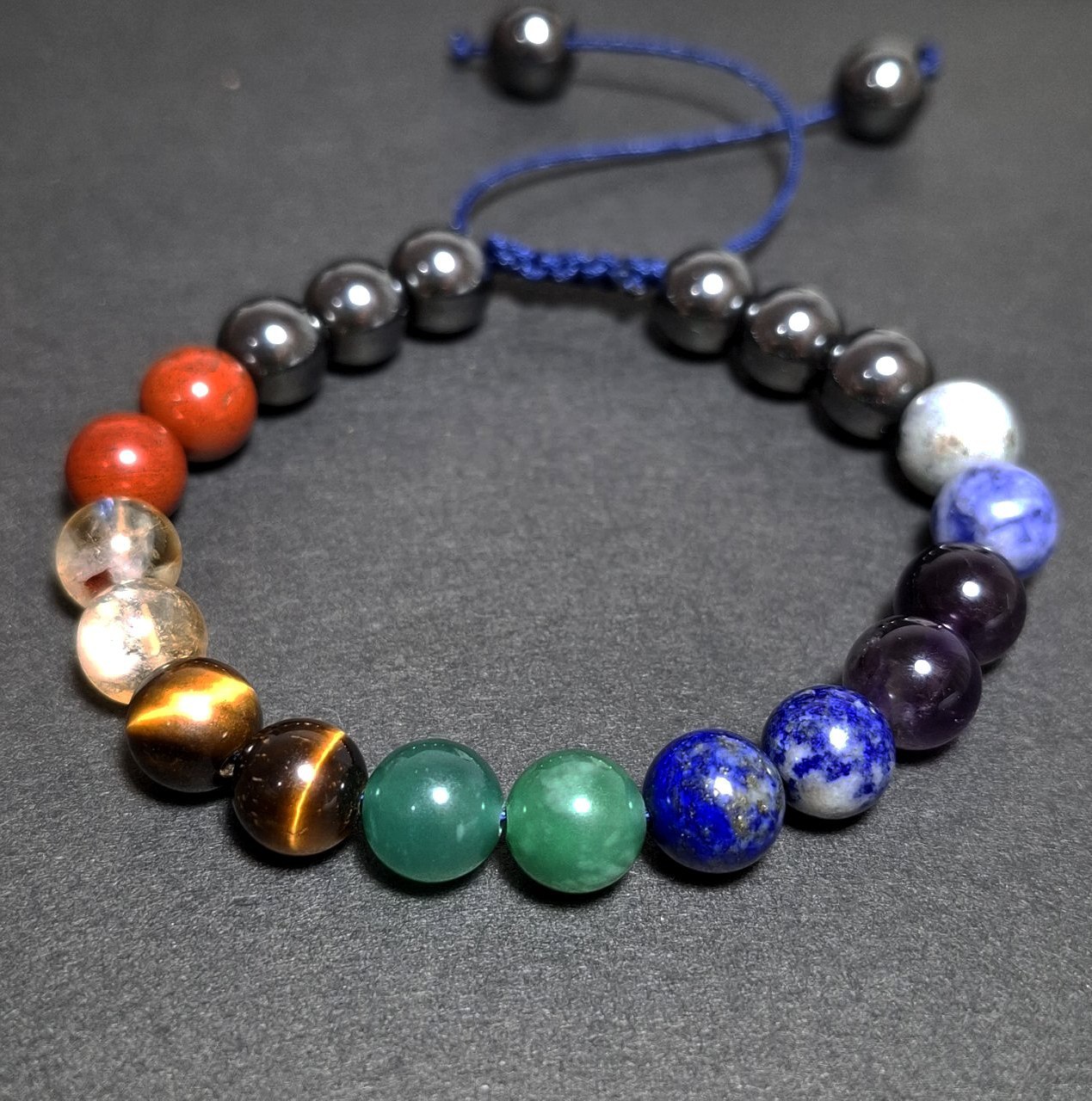 دستبند سنگ های هفت گانه و حدید معدنی کد 34789