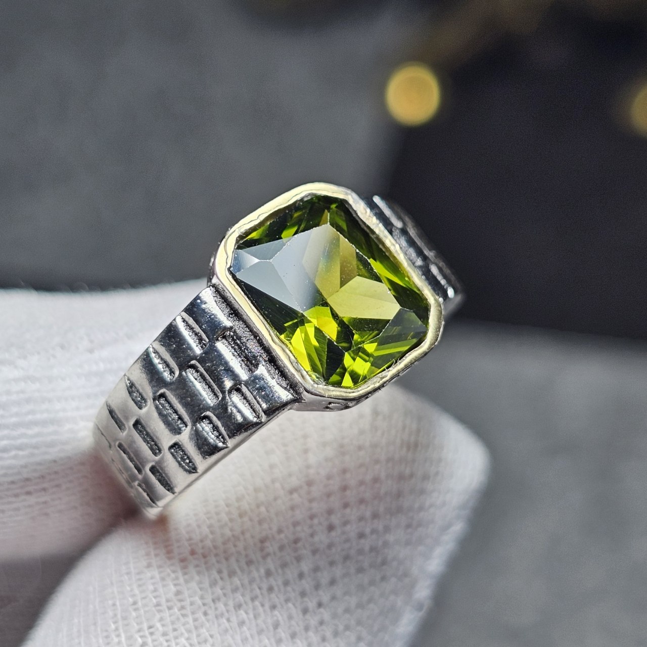 انگشتر نقره روس با سنگ کیوبیک زیرکونیا کد 37014