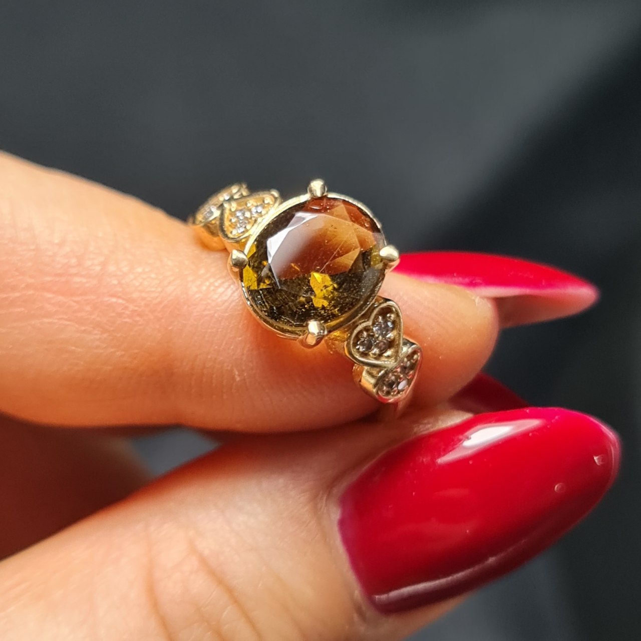 انگشتر طلا  روس با سنگ هانی کوارتز معدنی  ▫️کد : 37435