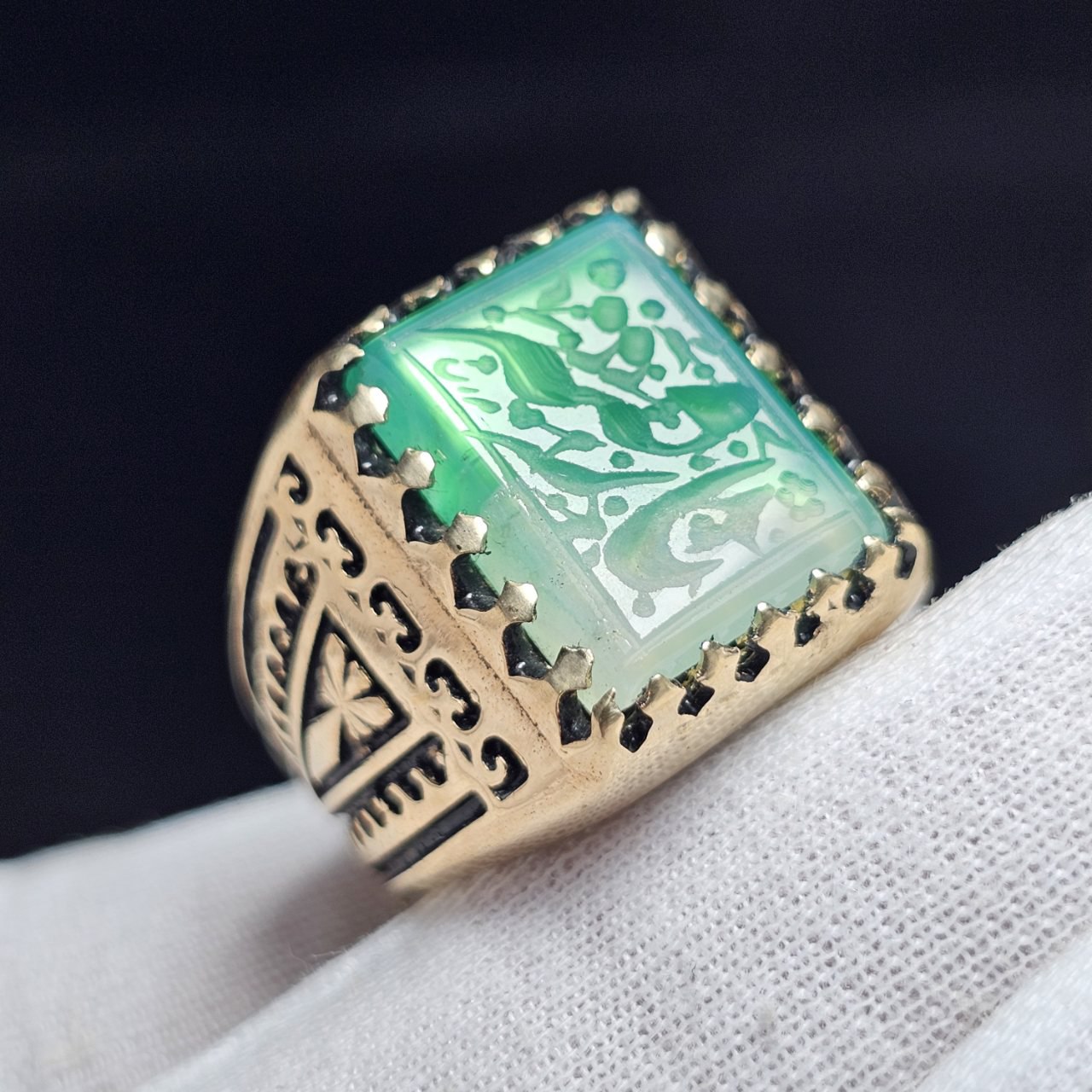 انگشتر طلا روس با سنگ عقیق معدنی با خط دست کد 37846 