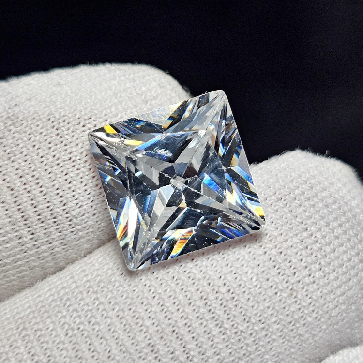 نگین سنگ کیوبیک زیرکونیا شمش کد 38954