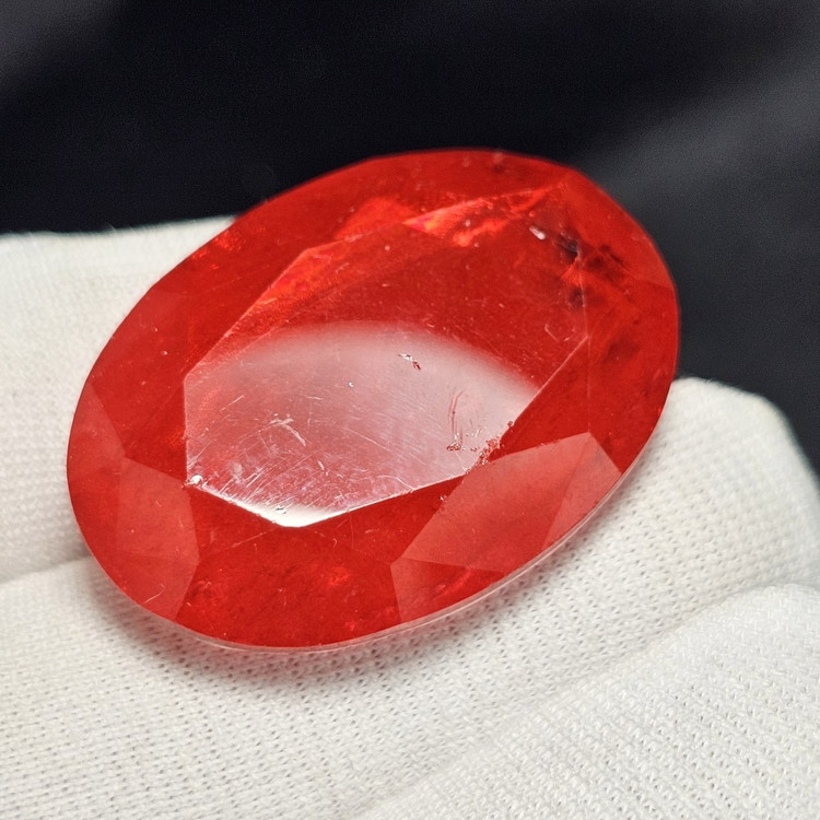 نگین درشت سنگ کوارتز معدنی دابلت شده ( خط و خش روی صفحه نگین دارد) کد 38993