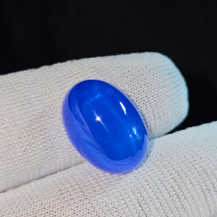 نگین سنگ یاقوت آبی شمش با سختی ۹ کد 38995