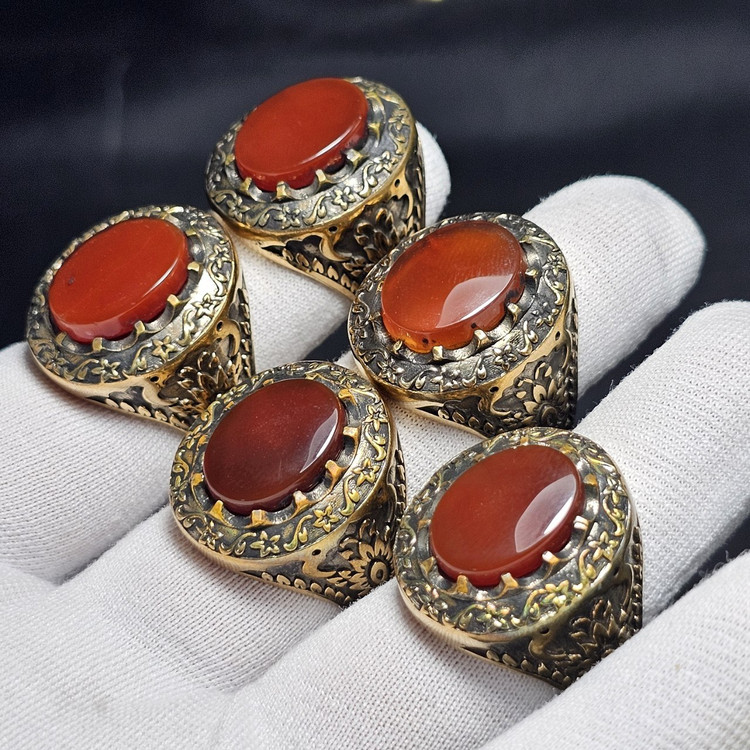 انگشتر طلا روس عقیق معدنی (تفاوت جزئی در طرح سنگ) کد 39249