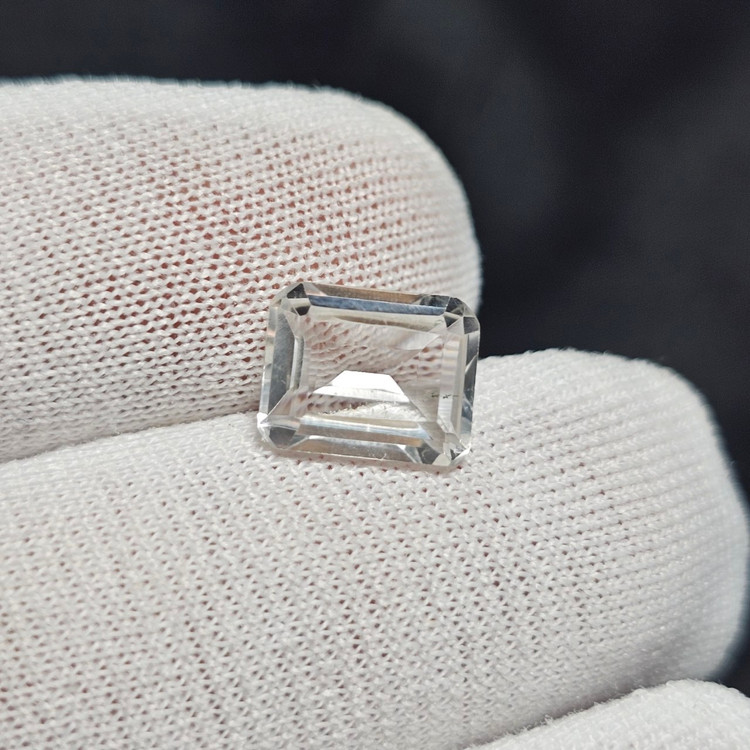 نگین سنگ طبیعی کوارتز پاک معدنی آفریقایی کد 39805